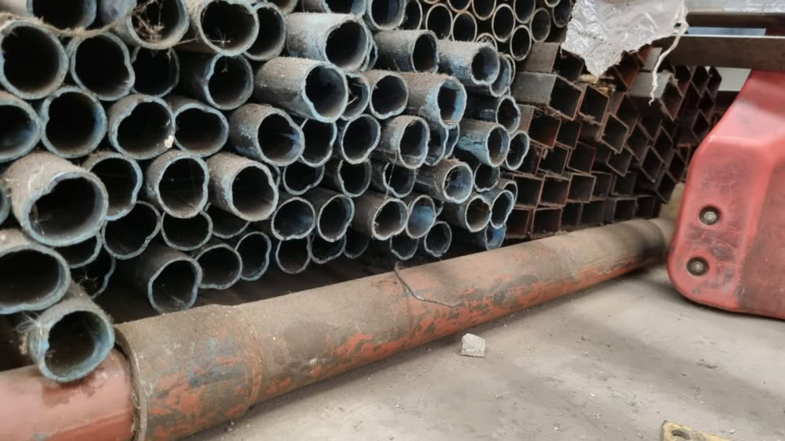 Perfil Tubo Industrial Redondo 1 1/4x2.0 X6mts.