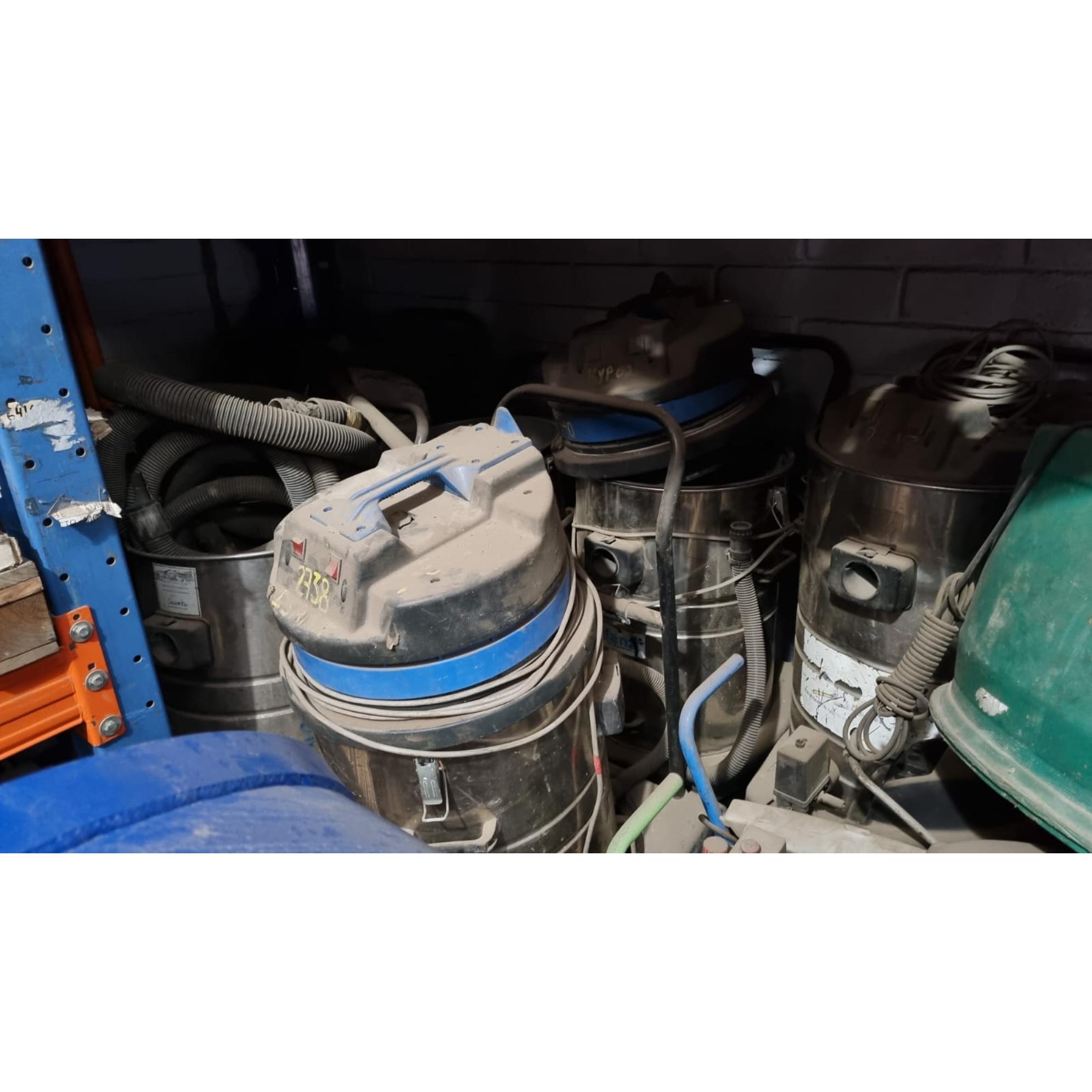Lote de 22 Aspiradora Ridgid Wd0655 y Camell 60 Litros No Operativas